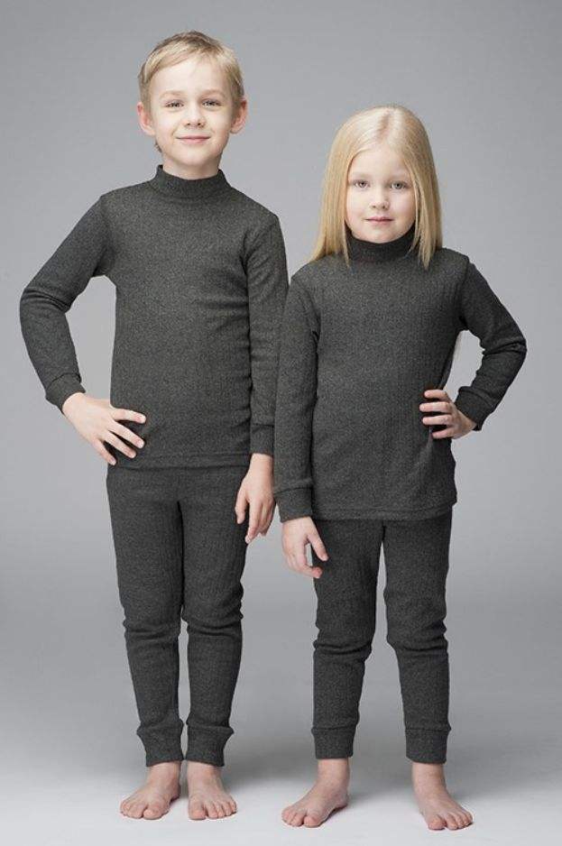 สีเทาเข้ม