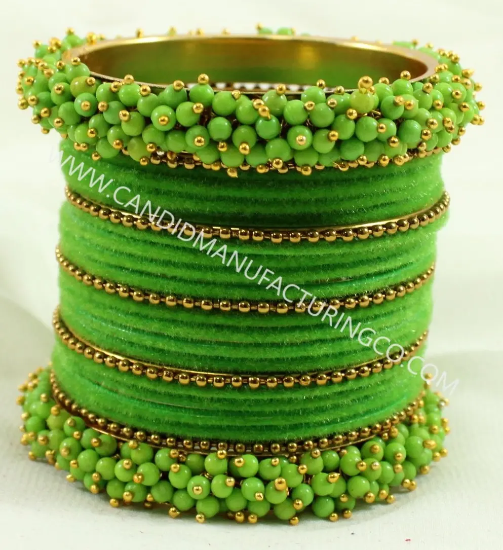 India fashion bangles perline in resina con Set di braccialetti in metallo gioielli e accessori di moda vendita diretta in fabbrica fatta a mano