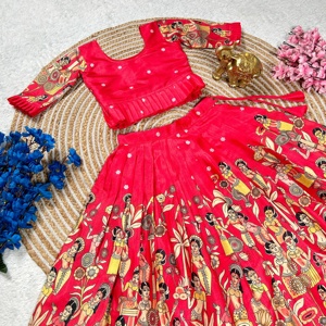 独特的设计师刺绣<span class=keywords><strong>Lehnga</strong></span> <span class=keywords><strong>Choli</strong></span>适合儿童的漂亮连衣裙，带有厚重的边框，适合节日服装印度和巴基斯坦服装
