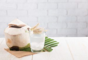 越南低价冷冻椰子水批量出口