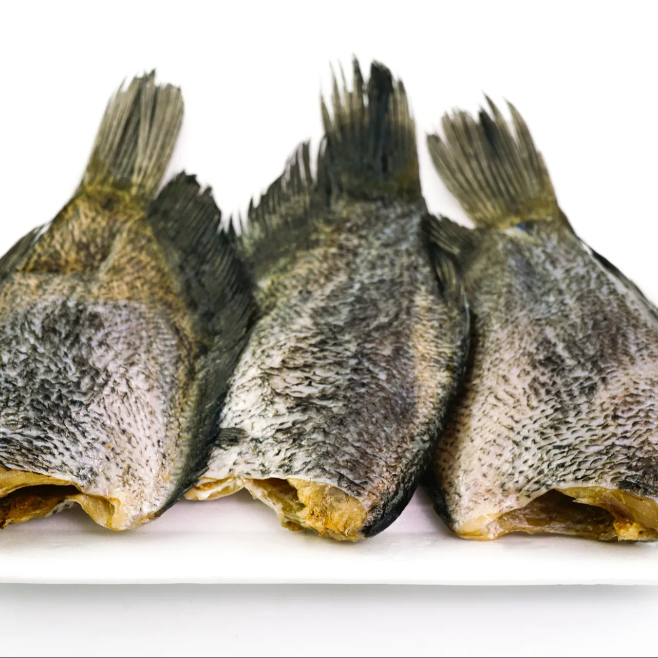 בתפזורת יצוא דגים gourami מיובש עם מחיר תחרותי