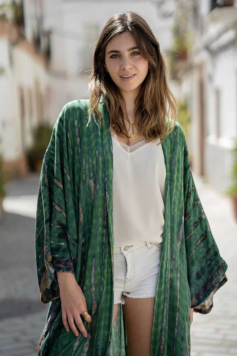 สีเขียว