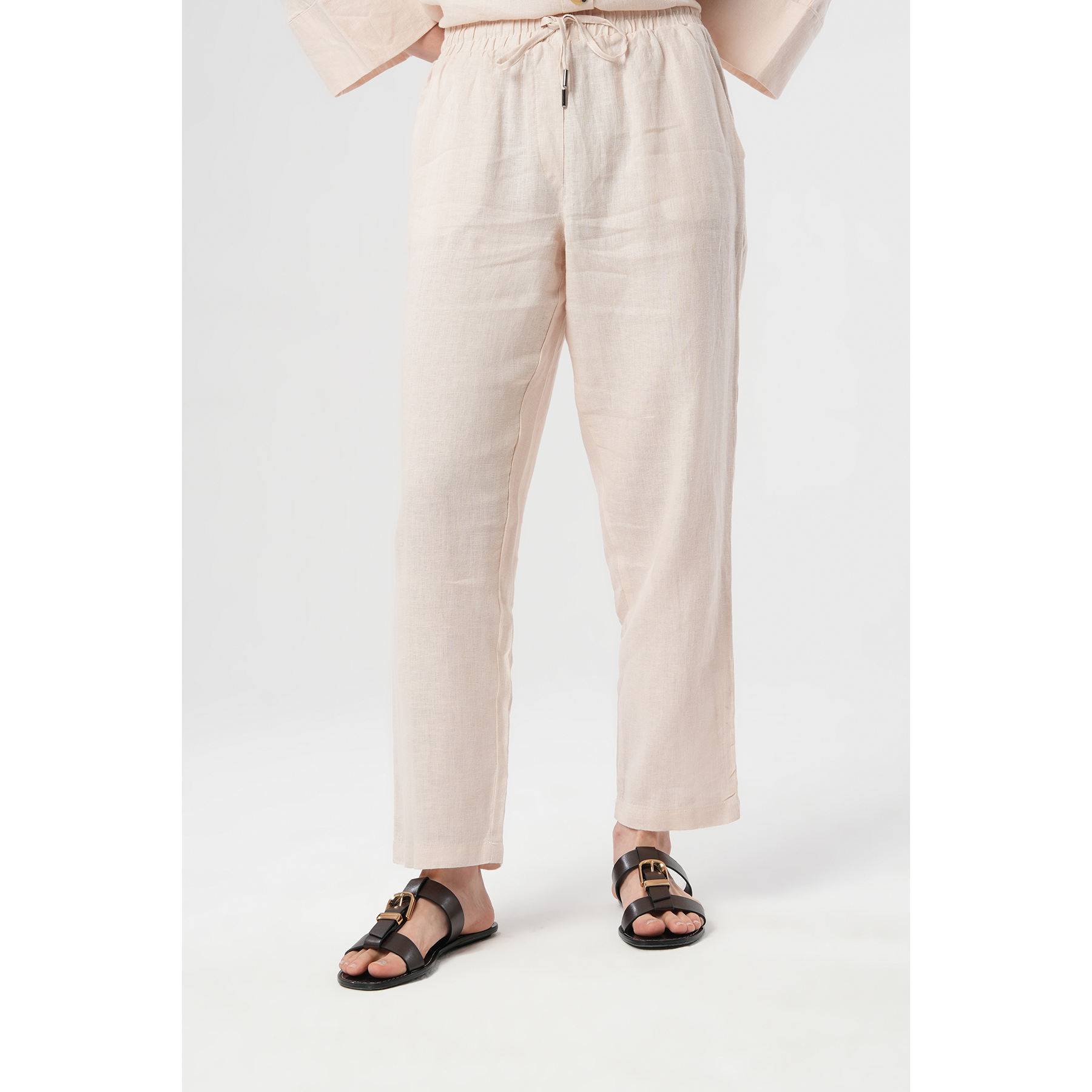 สีเบจอ่อน