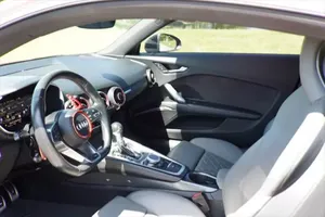 2018 Audi TTS 2.0Tコンバーチブル自動ギアボックスターボエンジンAWDドライブダークレザーインテリアR18タイヤサイズ左ステアリング - Product Image 6