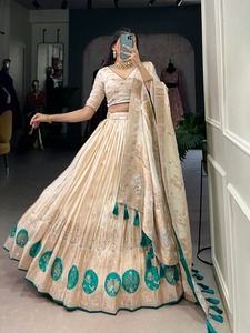 インドのパキスタンの結婚式のためのパーティーの特別な機会のためのデザイナーの純粋なシマーSilk <span class=keywords><strong>Lehenga</strong></span> CholiオンラインショッピングSurat India