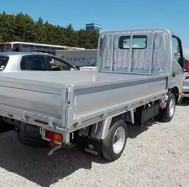 USED NEATLY 2020-2023 Toyota Dyna Truck 4WD Japan Accident-Free RHD/LHD AVAILABLE READY TO SHIP