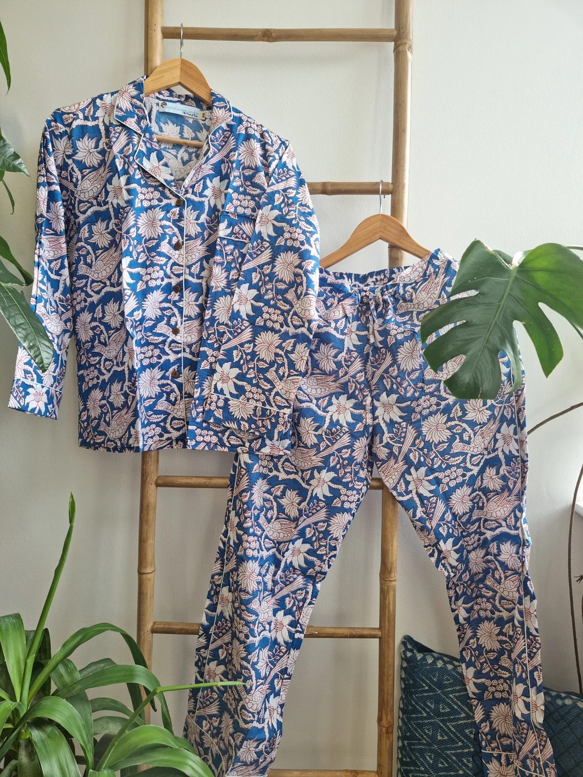 เหมือนกับภาพ