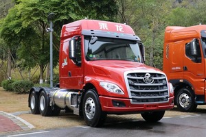 二手D-ongfeng 6X4左转向半卡车拖车T5热卖