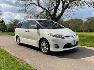 QUALITY USED ULEZ EXEMPT TOYOTA <strong>ESTIMA</strong> 2.4L Petrol AUTOMATIC. LEFT AND RIGHT HAND DRIVE - Product Image 2