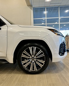 2024 düzgünce satış için Le xus LX 600 kullanılır. - Product Image 4