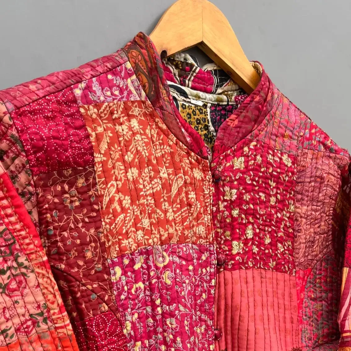 Chaqueta acolchada India hecha a mano para mujer, abrigo Floral de algodón bohemio, regalos únicos, ropa ligera de estilo bohemio para verano e invierno, OEM