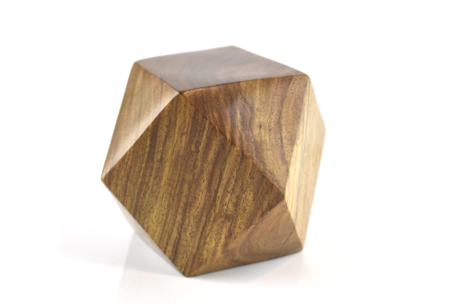 สีน้ำตาล