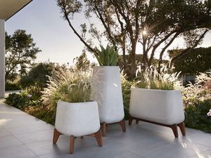 Terra Planter Terraは、20世紀半ばの現代的な解釈です。このバランスの良いプランターが鳴り響きました - Product Image 3