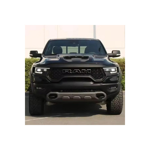להתחמק מהרכב שרירים עם מנוע V8 <span class=keywords><strong>Hemi</strong></span>, עיצוב אייקוני ויכולות ביצועים גבוהים