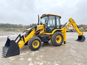 中古JCB 3DX 3CXプラスエコ4WDバックホーローダーミニフロントローダー1トン定格負荷エンジンモーターベアリングムーグ油圧ポンプコア - Product Image 2