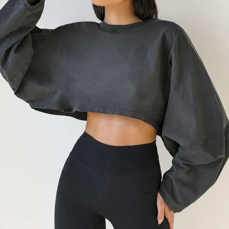 Gris oscuro