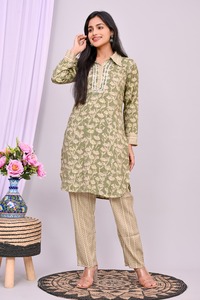 Klasik stil Rayon co-ord Set 2024 hazır rahat ve düzenli Gota Patti iş hint ve pakistan giyim ile giymek - Product Image 5