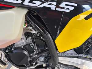 Yeni 2025 Gasgas kir bisiklet motosiklet EC 300 GP finans mevcut - Product Image 4