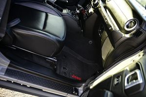 2021 Jeep Wrangler Unlimited Rubicon 4xe <span class=keywords><strong>375</strong></span>-hpプラグインハイブリッド、4WD、高オプション、ほとんど変更なし