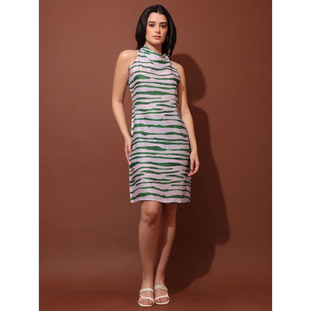 สีเขียว