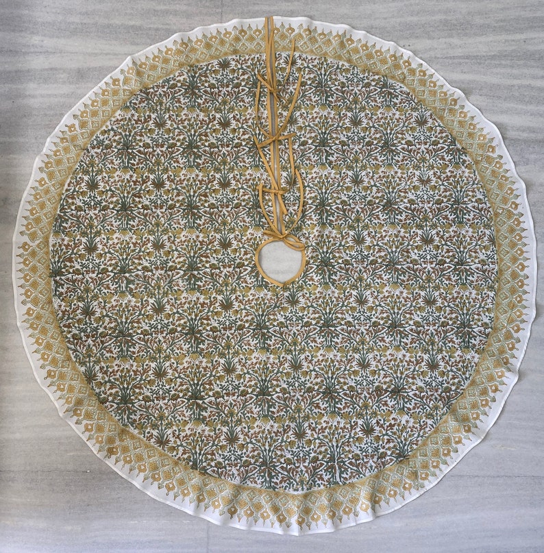 สีเหลืองทอง, สีเขียวเฟิร์น, สีน้ำตาลถั่วลิสง