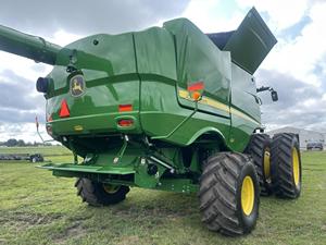 2023 John Deeere S780 <strong>Combine</strong> - Product Image 3