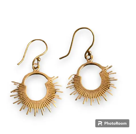 Neue meist verkaufte Gold Sun Shine Rays Ohrring für Frauen Helle Zukunft Symbol aus massivem Messing mit 18 Karat vergoldet und versilbert