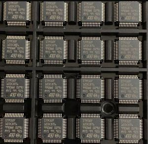 MC68HC705P6ACP 8-Bit-MCU 28-PDIP Neuer Original-Mikrocontroller-Chip für integrierte Schaltkreise auf Lager - Product Image 2