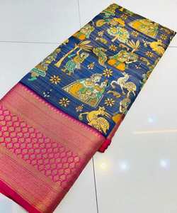 Rot bedruckter <span class=keywords><strong>Saree</strong></span> mit weißer Baumwoll bluse für einfache Hochzeits feier tragen Frauen