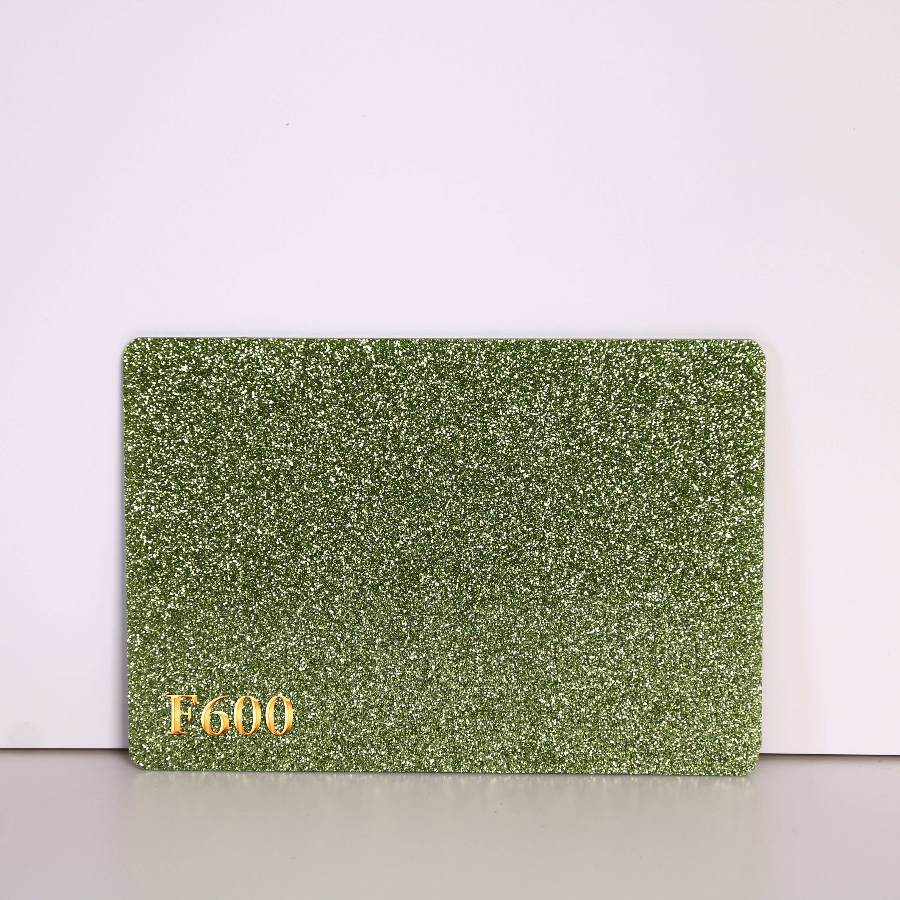 F600