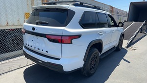 2024 marka yeni Toyota Toyota Trd Pro beyaz dış kırmızı iç lüks araç ile uzun sürücü için rahat