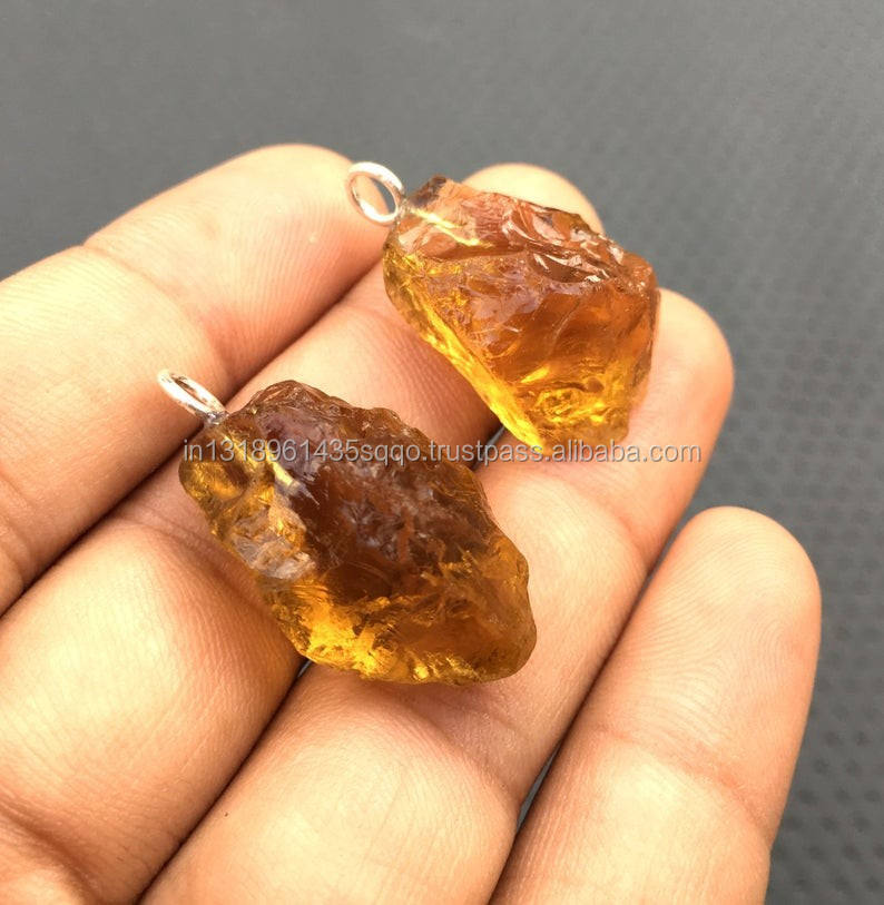 สีเหลือง