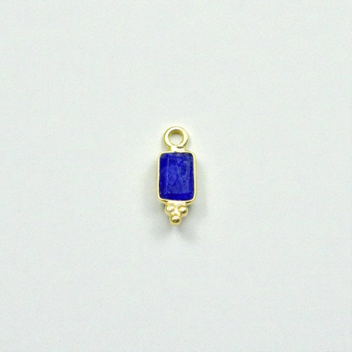 ไพลินสีที่ผ่านการย้อม