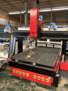 Enrutador de máquina de carpintería CNC de 4 ejes Enrutador de madera CNC de 5 ejes