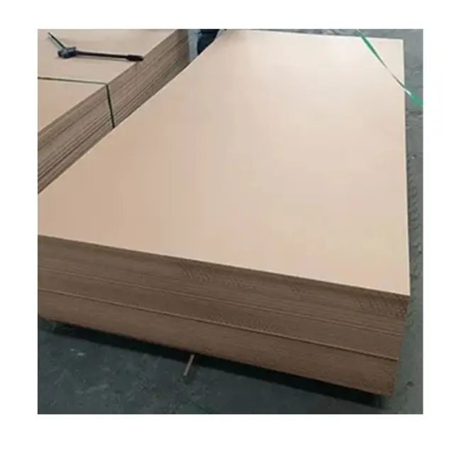 Vietnam MDF planche de bois pas cher prix de haute qualité pour la fabrication de meubles de garde-robe et de décoration