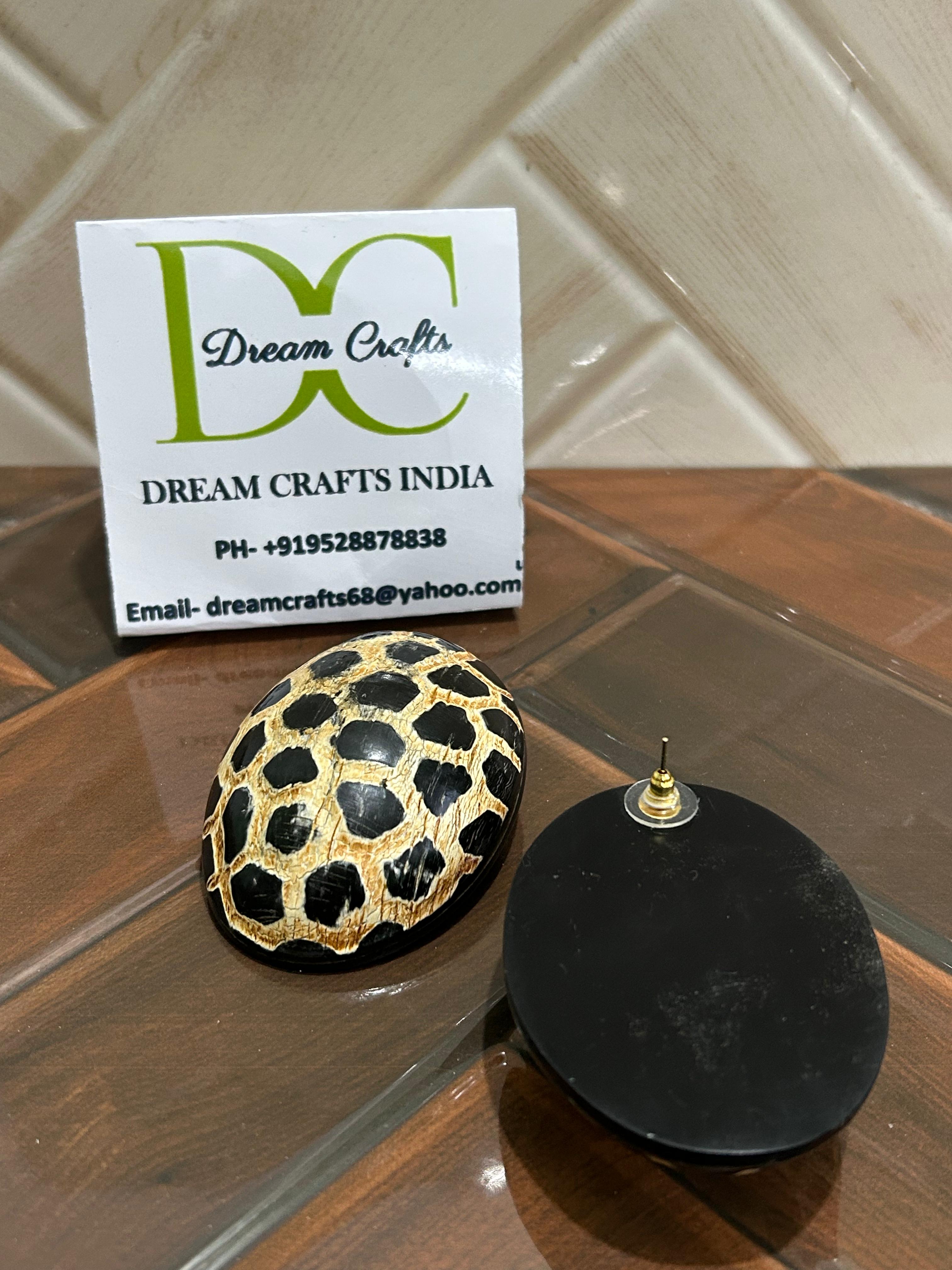 Natural Horn Black and gold