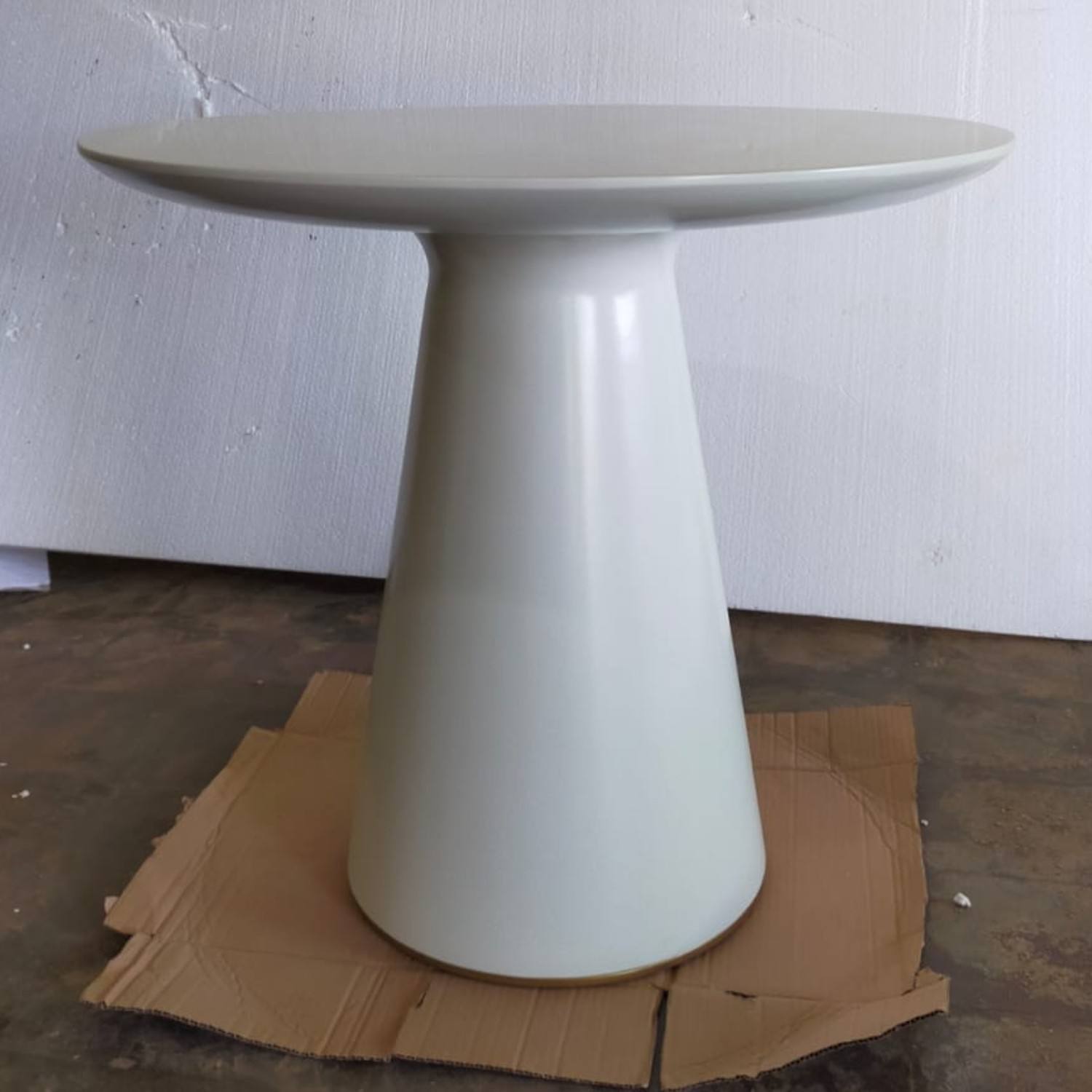 ไม้สักเคลือบกลางแจ้งสีขาว