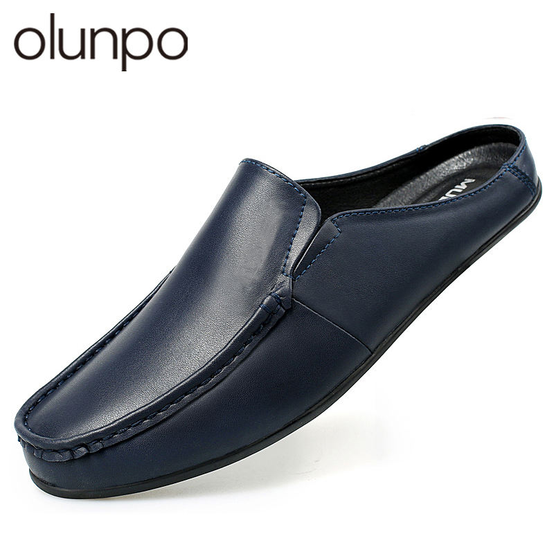 สีกรมท่า