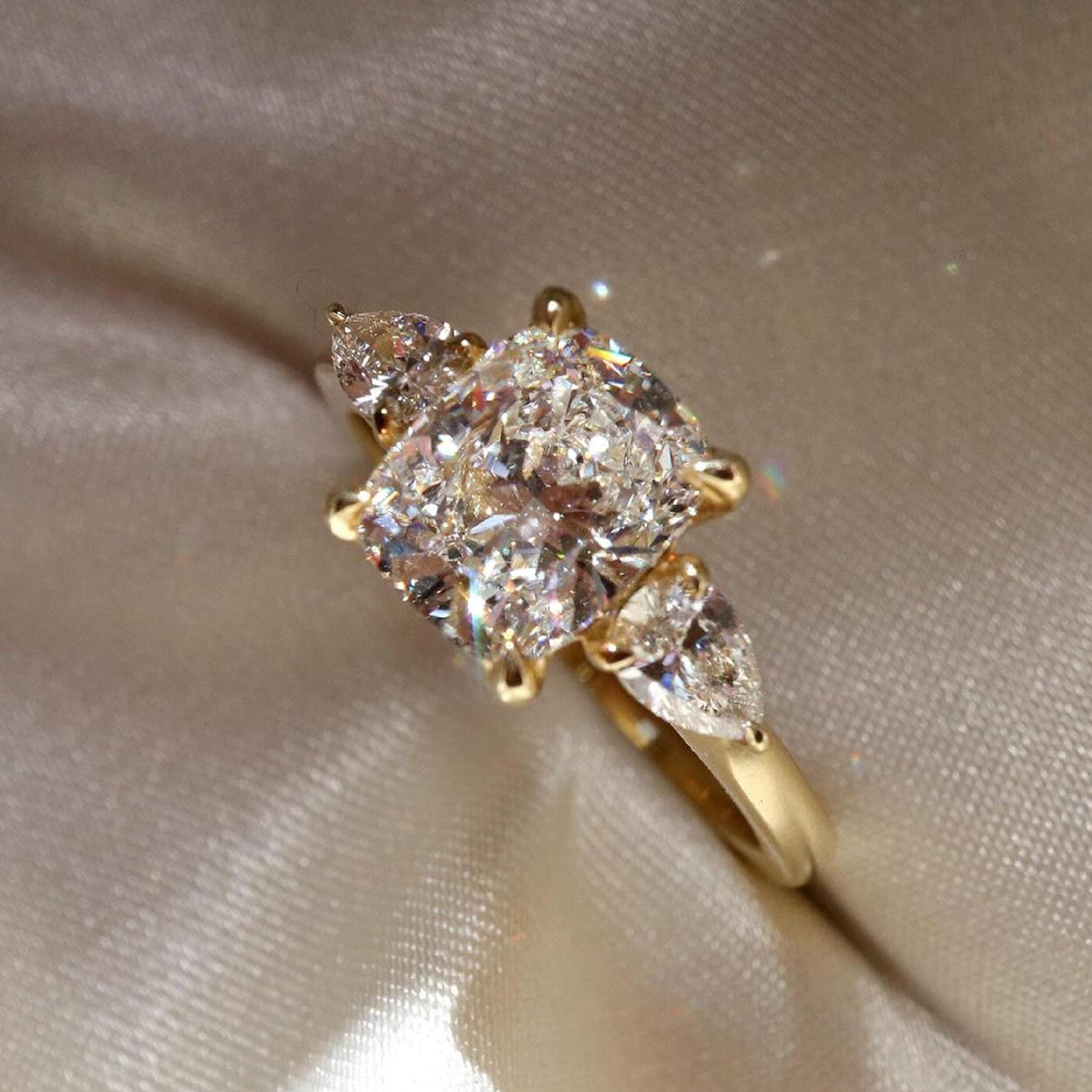 สีเหลืองทอง