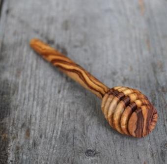 สีน้ำตาล