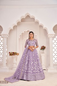 バタフライネットシーケンス刺EmbroideryアメリカンクレープインナーLehengha <span class=keywords><strong>choli</strong></span>オンライン販売