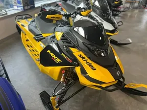 Ski-Doo MXZ X-RS With Competition Package 850 E-TEC <strong>Turbo</strong> R