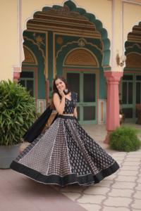Hint ihracat kalite Modern tarzı giyim ağır Rayon Lehenga Choli & Dupatta Gota Patti dantel ve satılık baskılı çalışma ile - Product Image 2