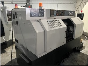 Máquina de torno CNC de segunda mano con controlador Fanuc - Product Image 4