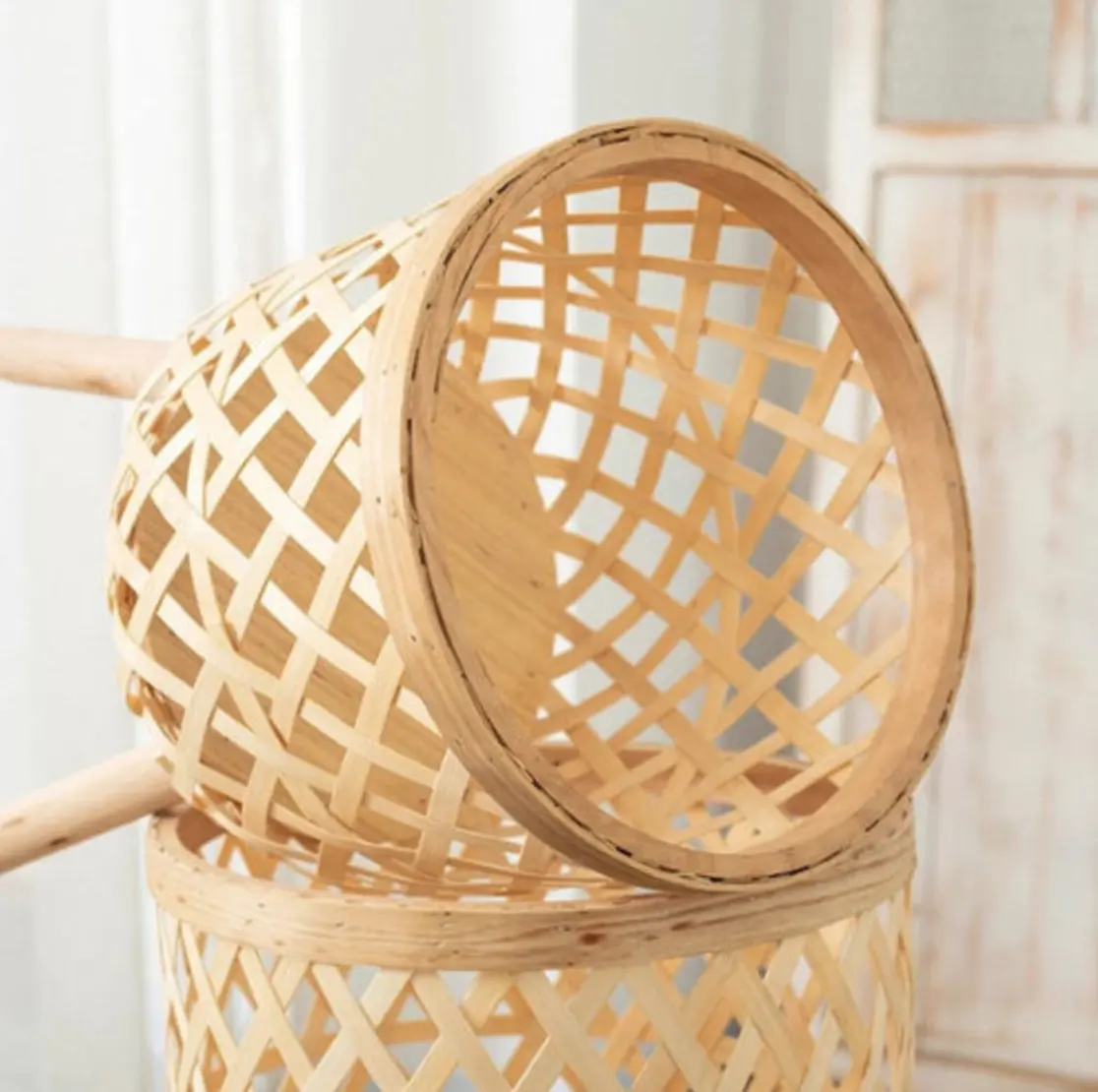 Nova chegada de estilo simples sustentável Vietnam Handmade bambu plantadores com pé madeira pernas para sua casa