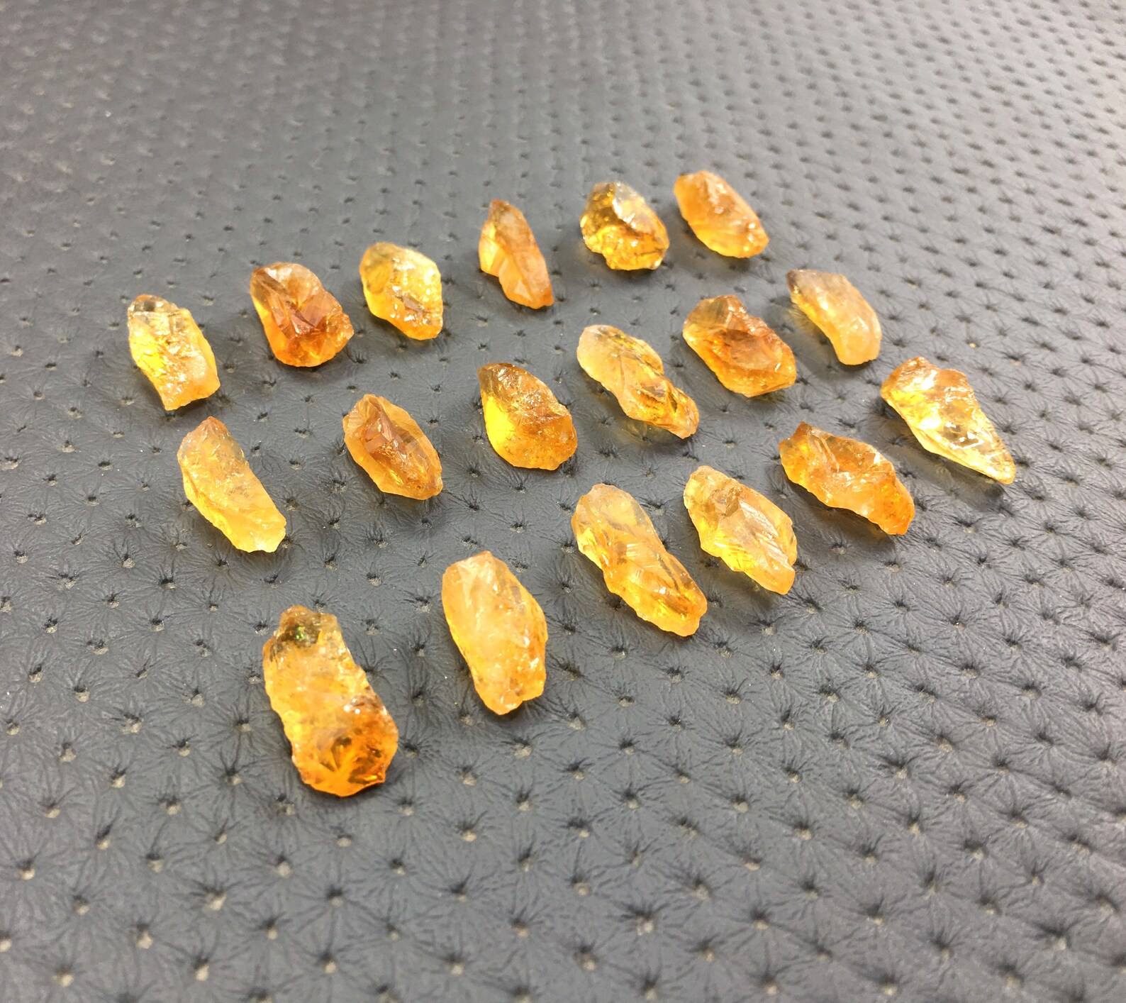 สีเหลือง