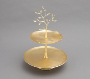 Make Your Cake the Star of the Show with Our 2tier Gold Metal Cake Stand Polished Finished That Draws Attention and <strong>Admiration</strong>.