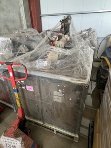 <strong>Automatic</strong> 6 <strong>Axis</strong> Second Hand Welding <strong>Robot</strong> with the Welding Machine and Its Controller - Product Image 6