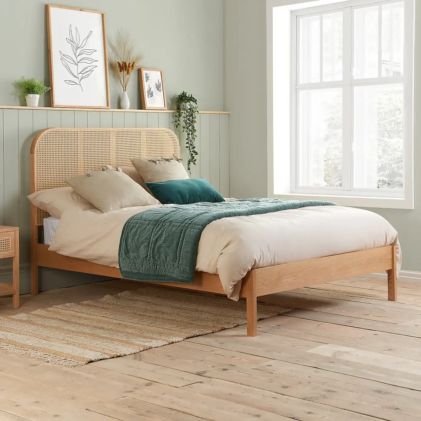Cadre en bois massif de chambre à coucher en rotin moderne personnaliser la taille et la couleur style bohème pour les meubles de chambre à coucher d'hôtel et de maison