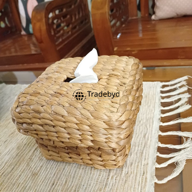 Available in different Colors